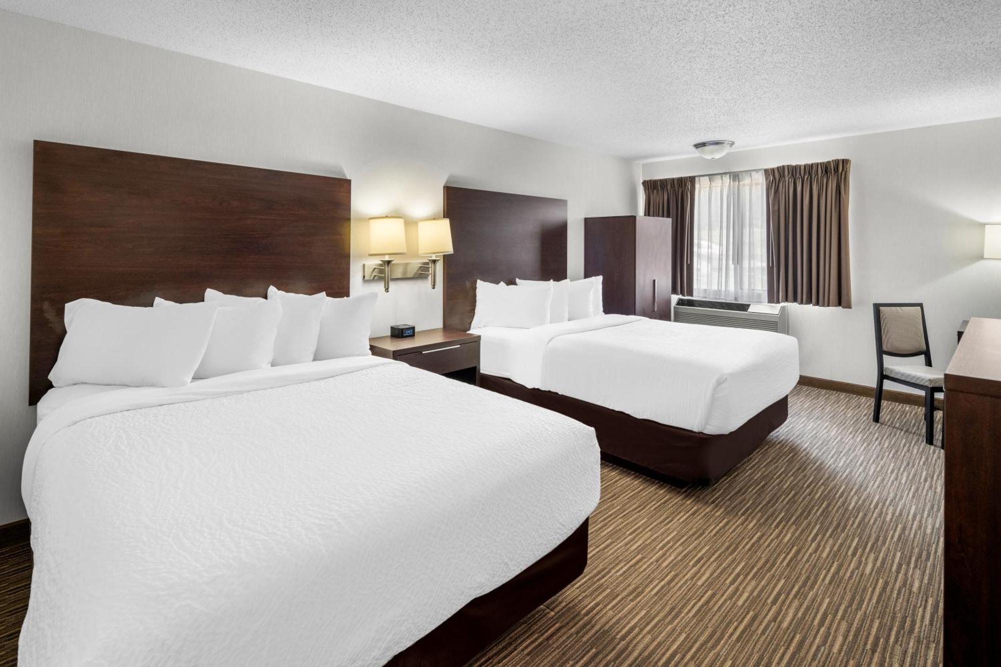 Everspring Inn & Suites Hill City Exteriör bild
